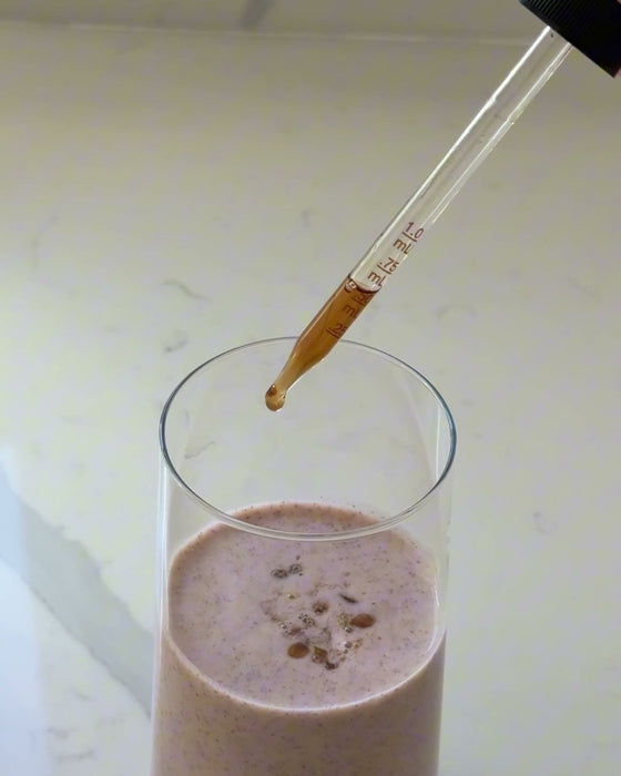 A few saffron drops added to a morning smoothie